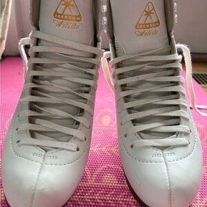 JACKSON Artiste Women's Figure Skates 8